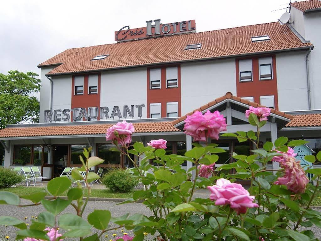 Logis Cris Hotel Et Restaurant, Lyon Sud-Est Corbas Exterior photo